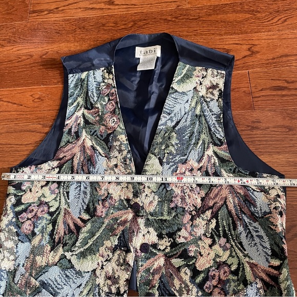 Vintage Tabi Tapestry Vest Small (36" Chest) - Picture 9 of 13